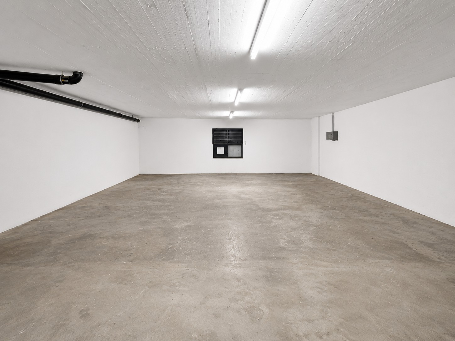 Locale di magazzino di 53m²