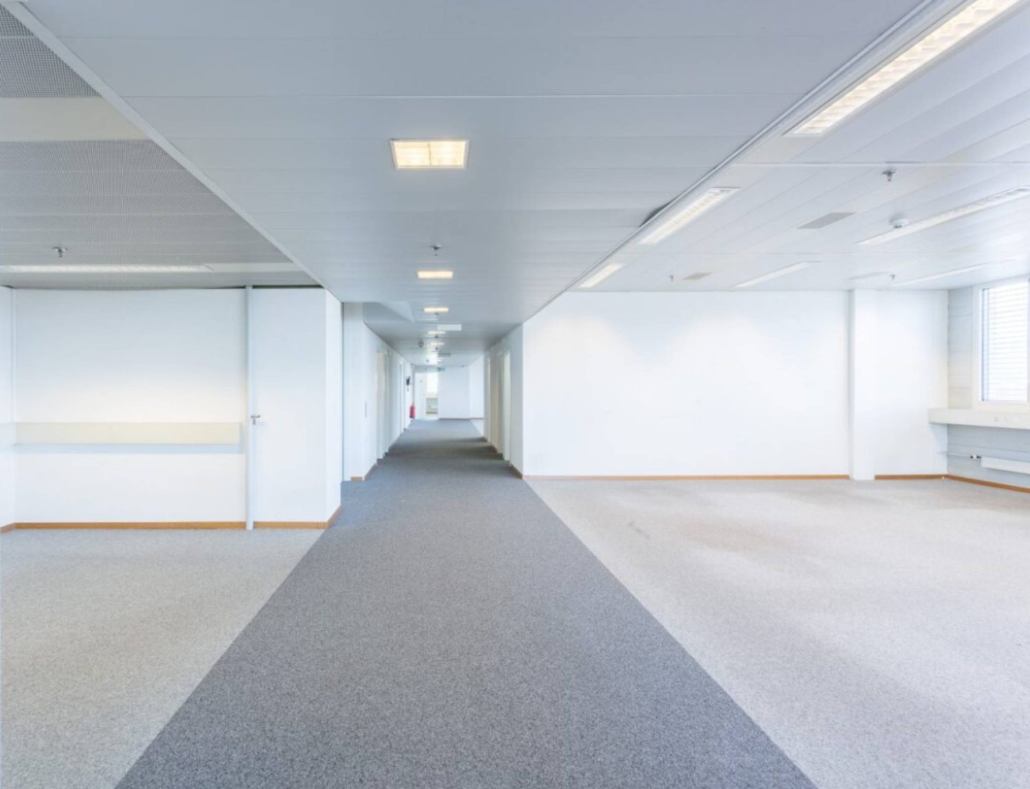 886m² office, photo 2 of 6