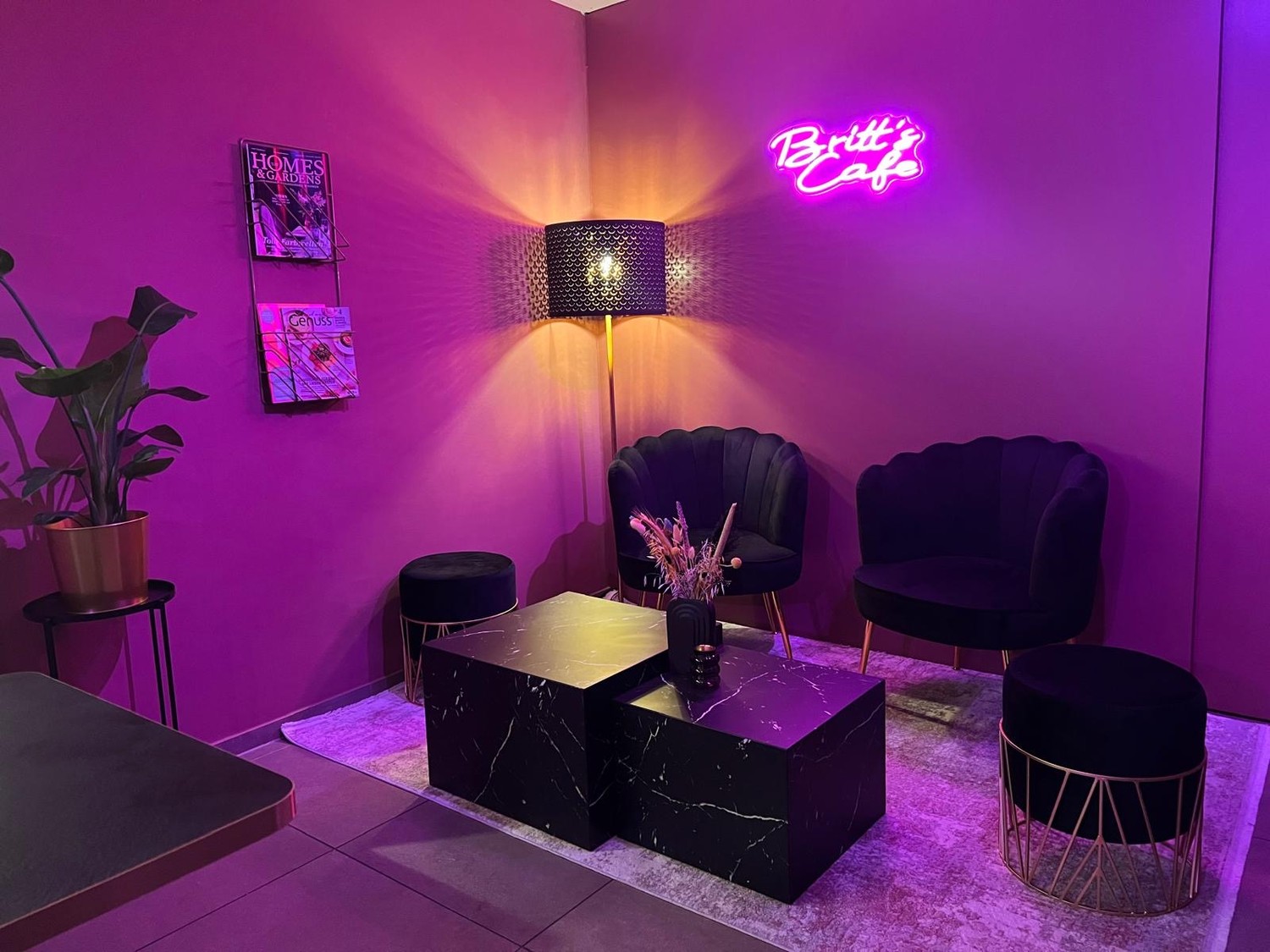 60m² commercial
