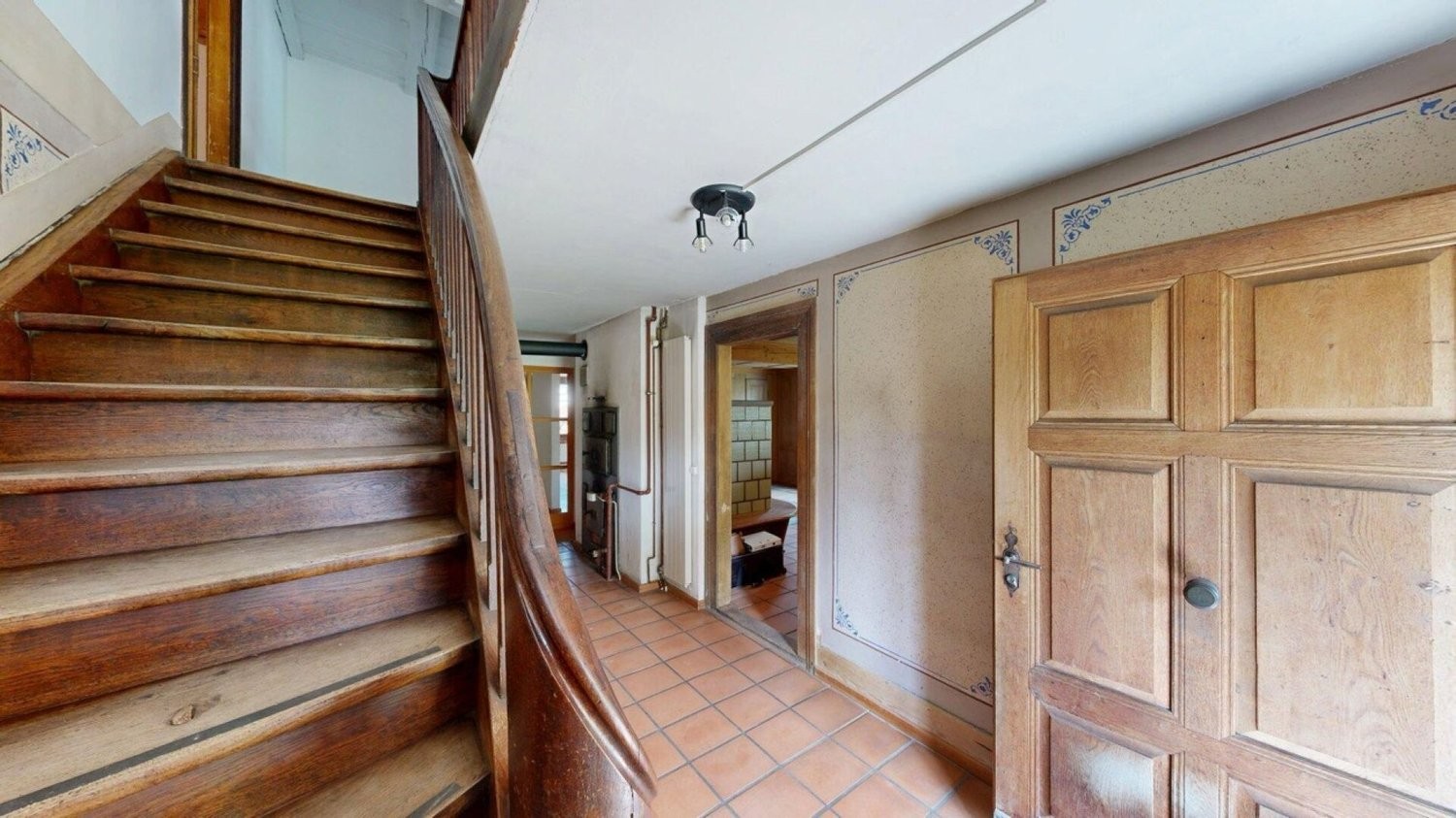Living / commercial building, photo 8 of 10