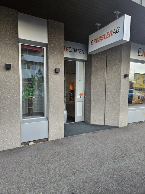 220m² commercial