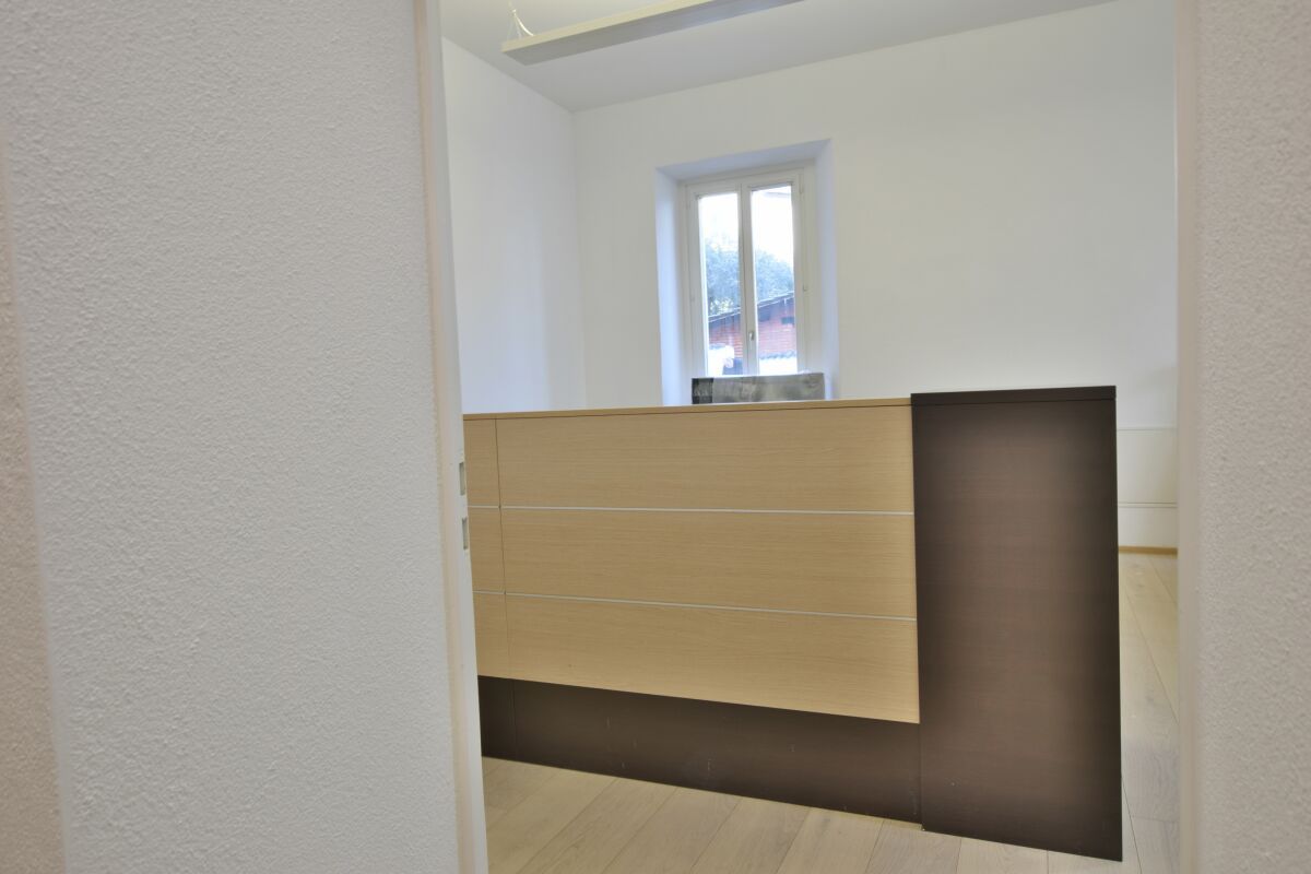 Office, photo 2 of 6