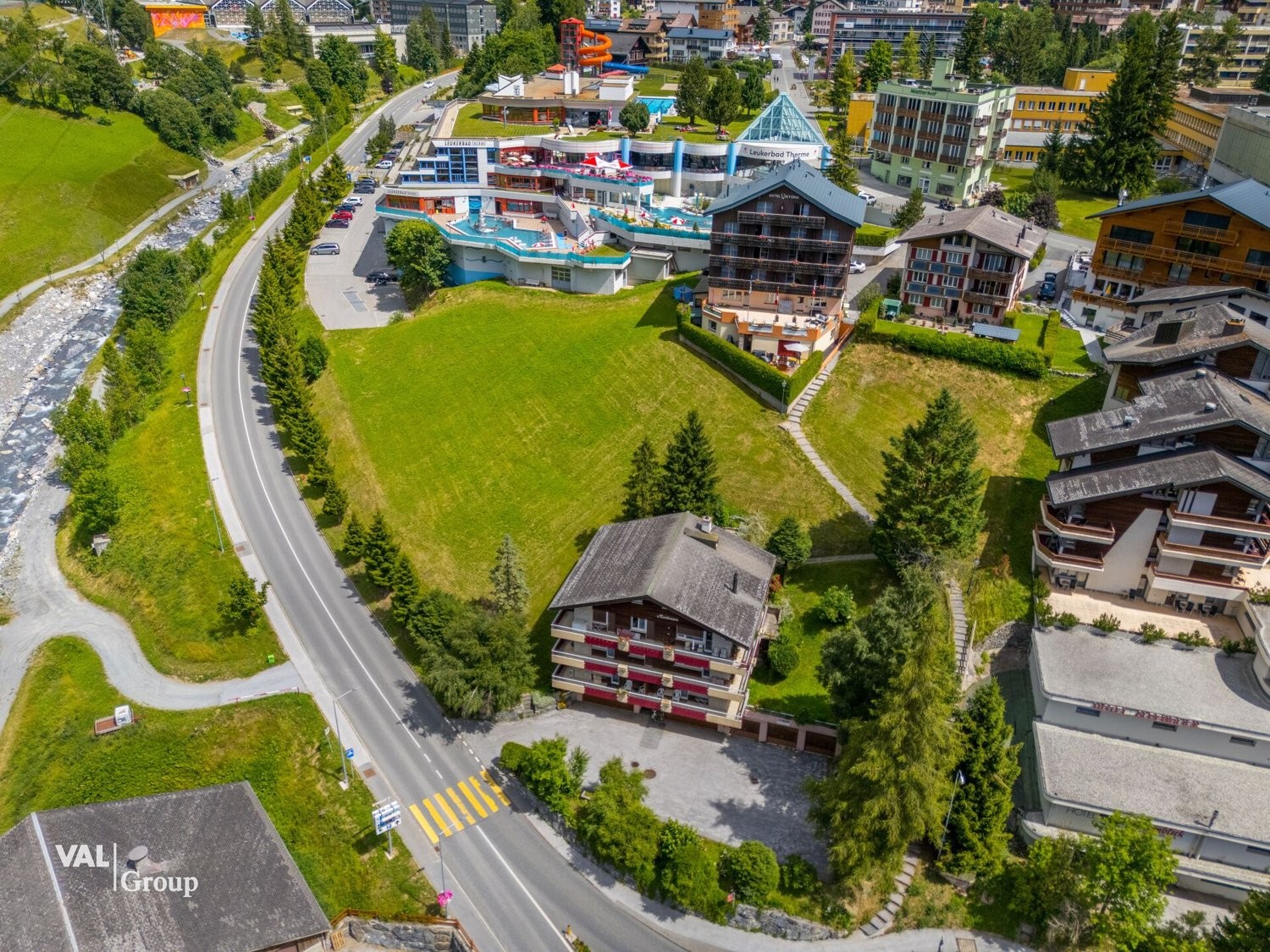 1490m² building land, photo 5 of 6