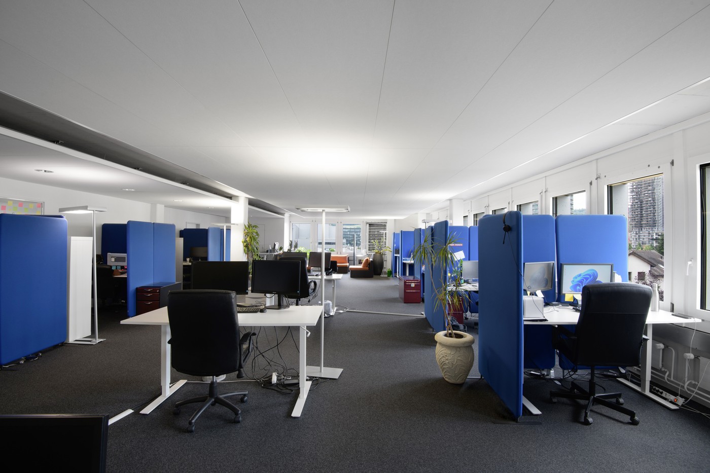 332m² office, photo 5 of 6
