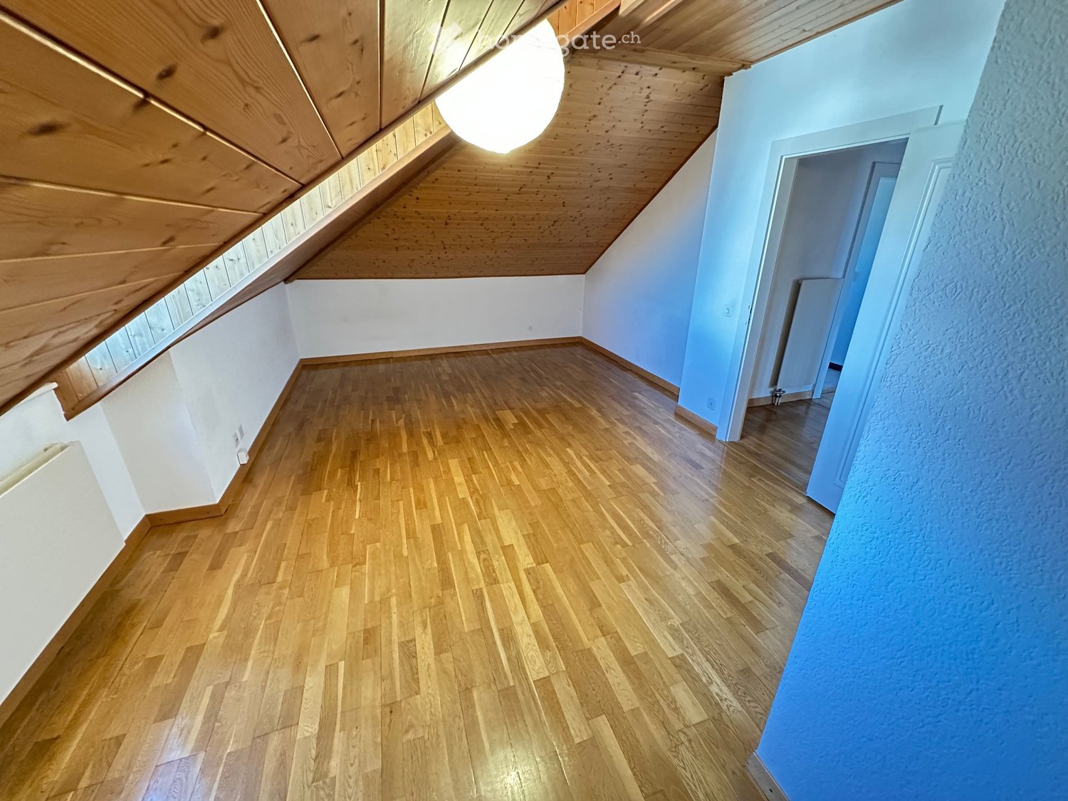 4 rooms apartment, photo 3 of 5