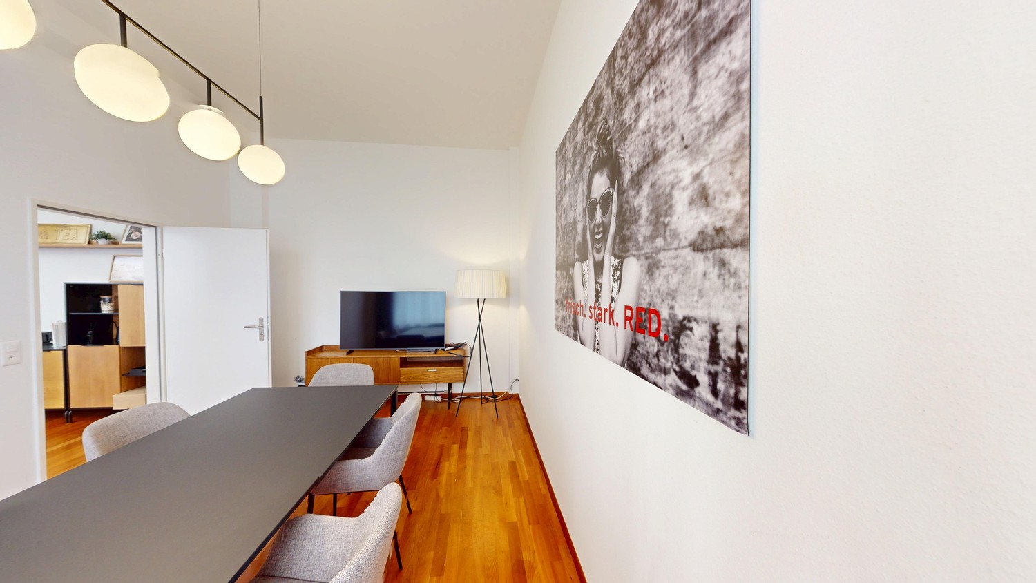 87m² office, photo 1 of 6