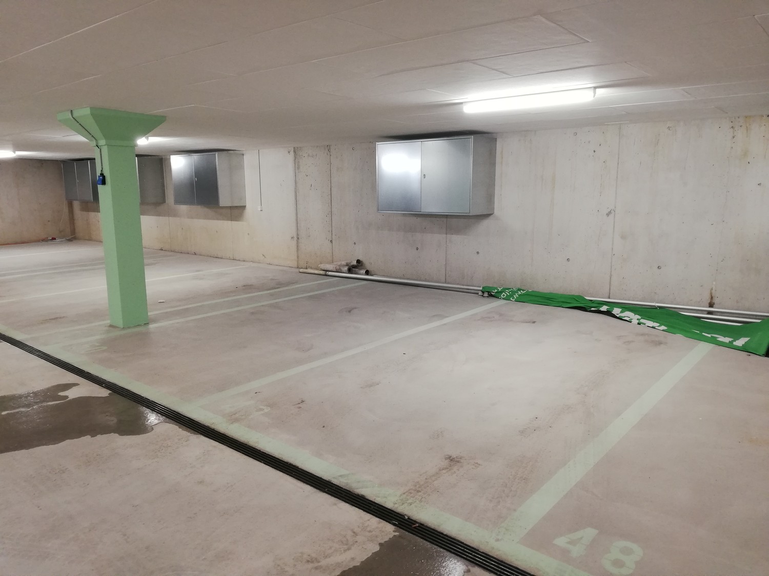 Underground slot