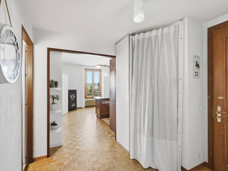 4 rooms apartment, photo 1 of 10