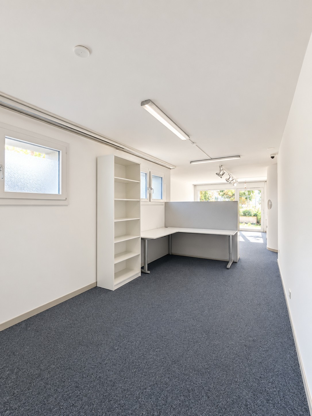 255m² office