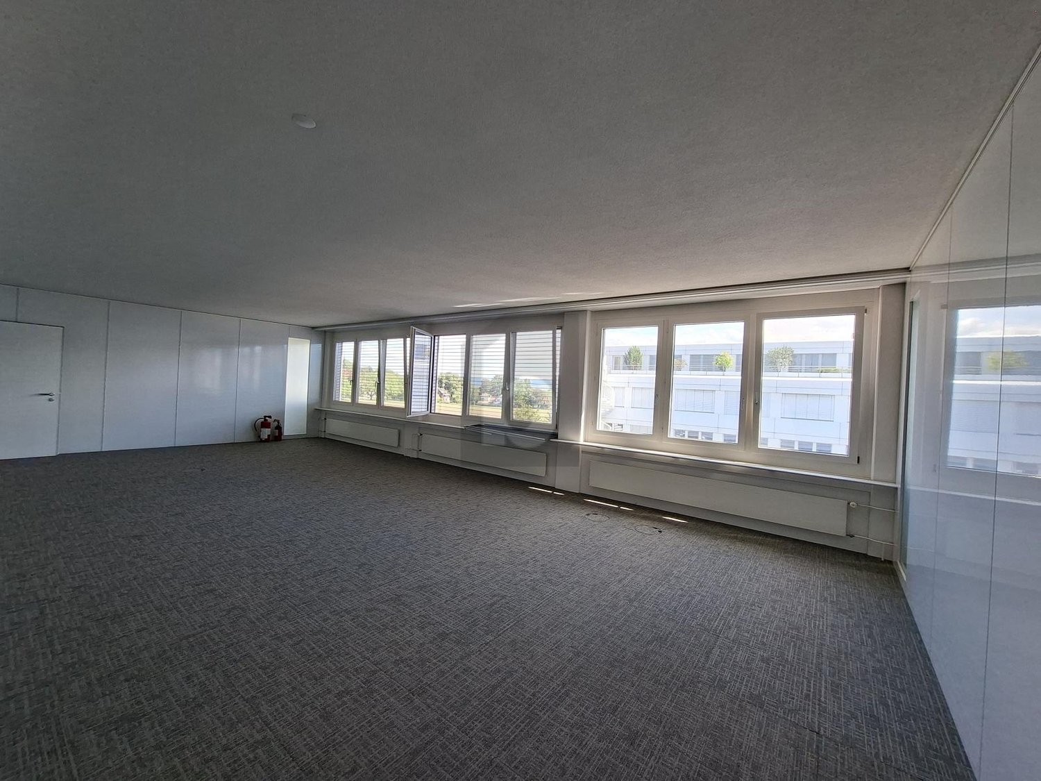 53m² office