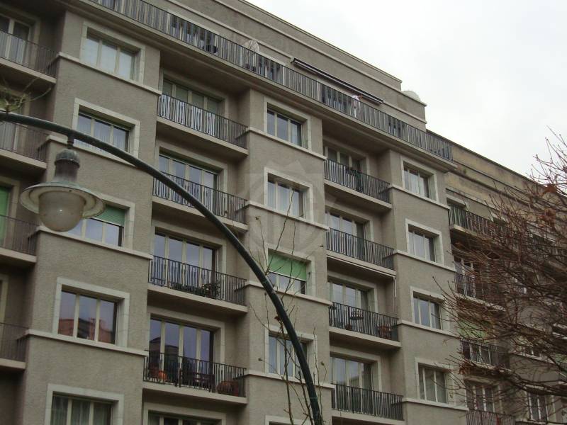 Covered slot
