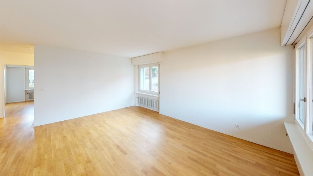 5 rooms apartment