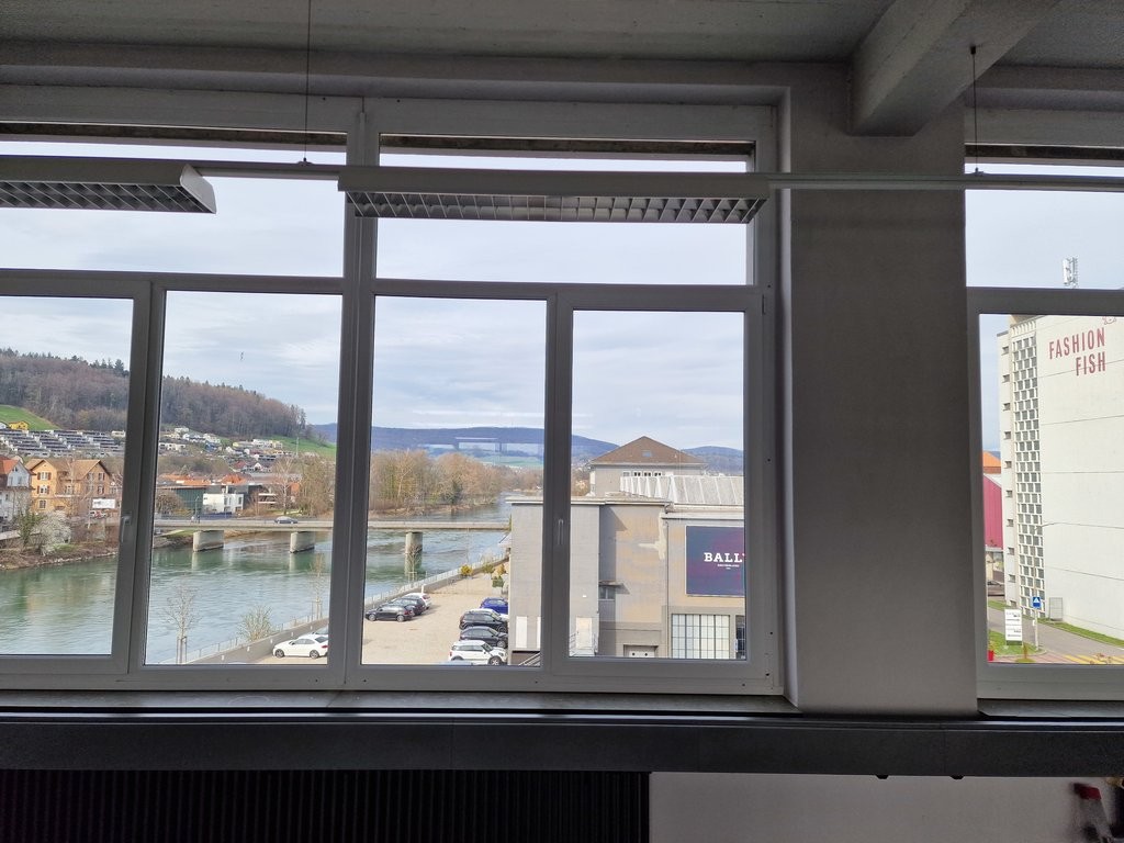 124m² office

An office directly by the water and the Bally-Park? That is no problem here. We have a sensational office area from 124m2 to 400m2 on offer and thus something for every one of your wishes.

Few steps to the train station
Few steps to the water
Few steps into the Bally Park
Bright, open, photo 6 of 10