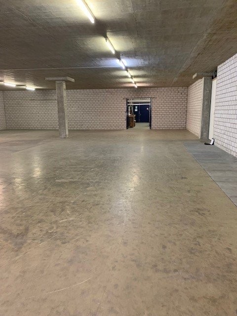 449m² commercial, photo 2 of 4