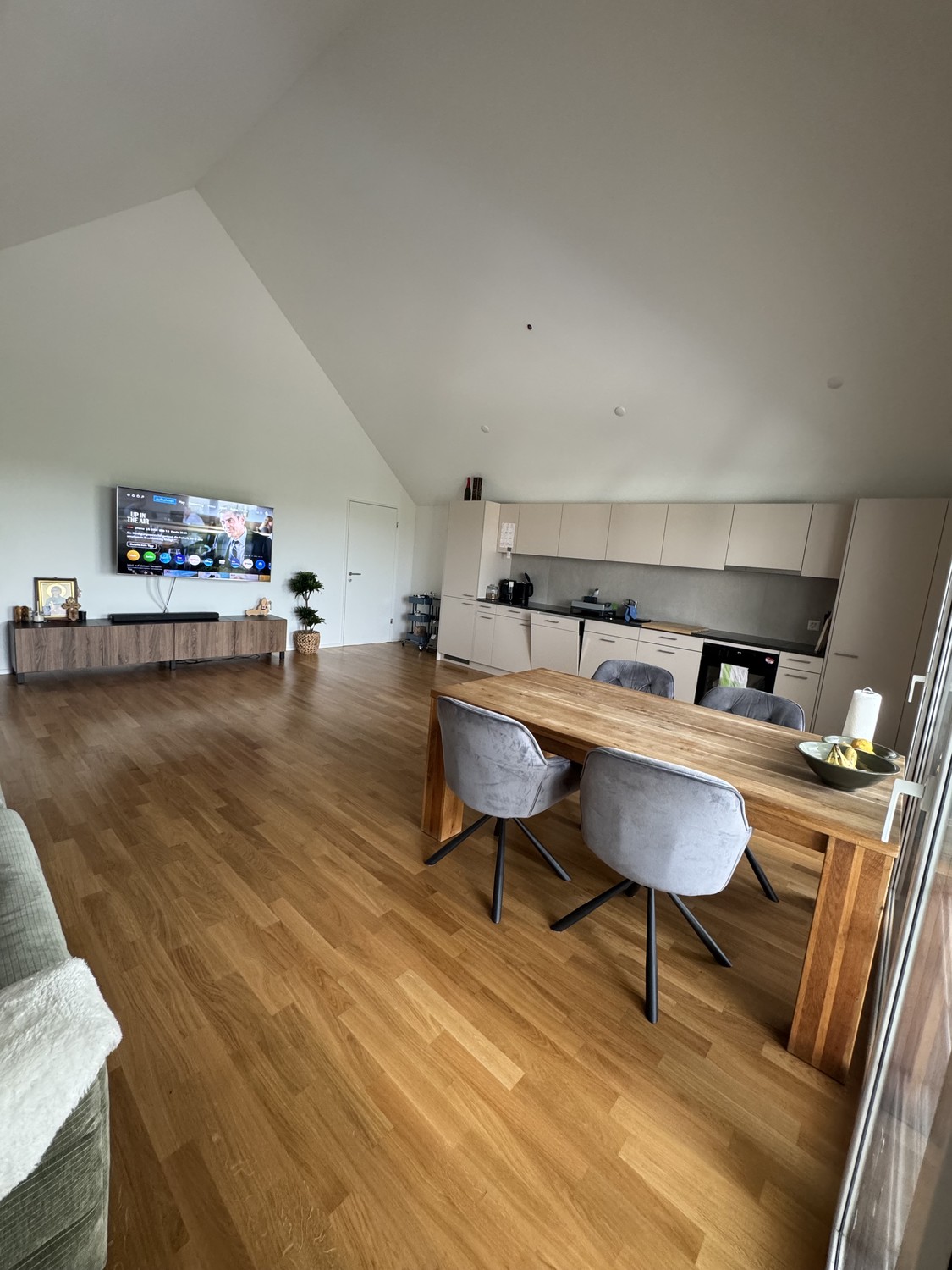 Appartamento di 3 ½ locali, foto 1 di 9