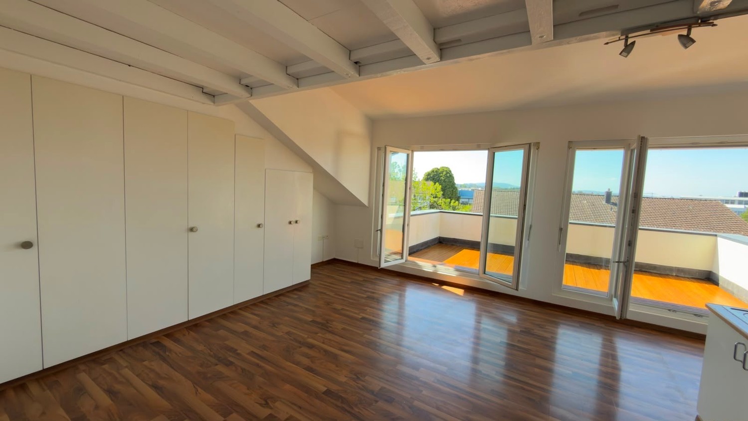 1 room studio