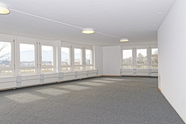 219m² Büro, Foto 4 von 6