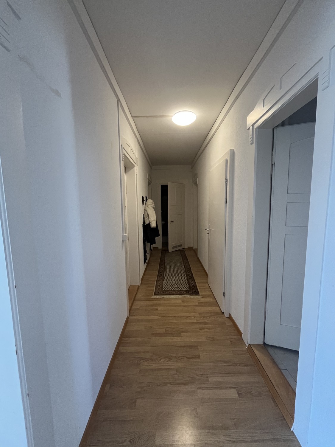 Chambre dans un appartement partagé