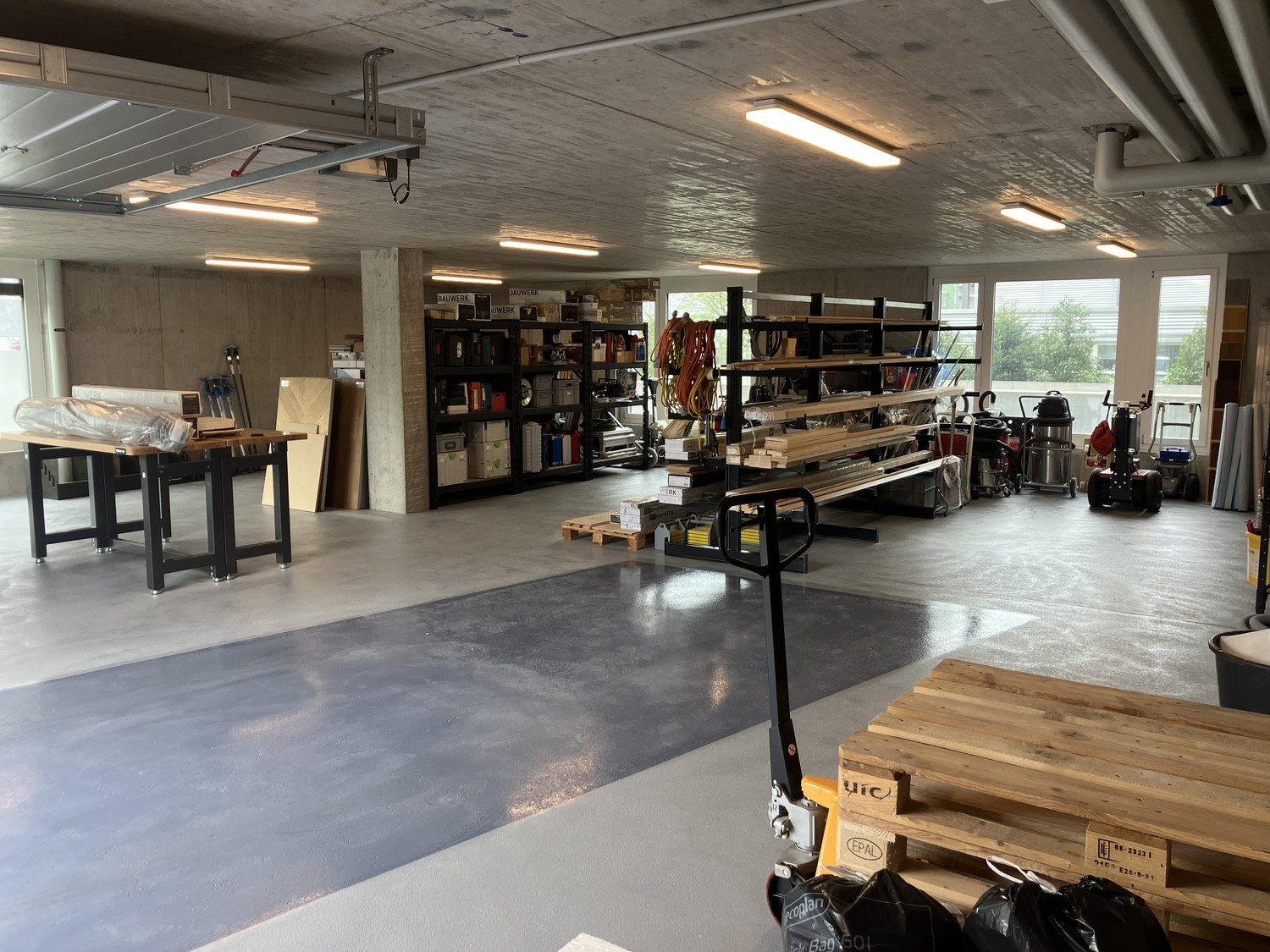 135m² commercial, photo 2 of 8