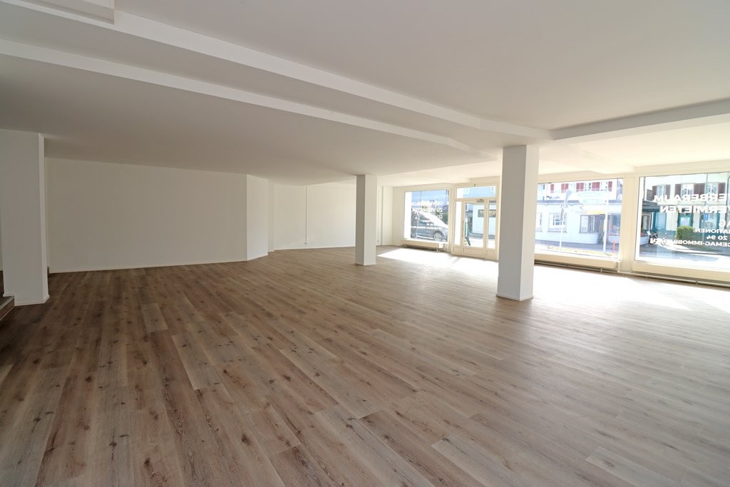 235m² commercial, photo 3 of 10