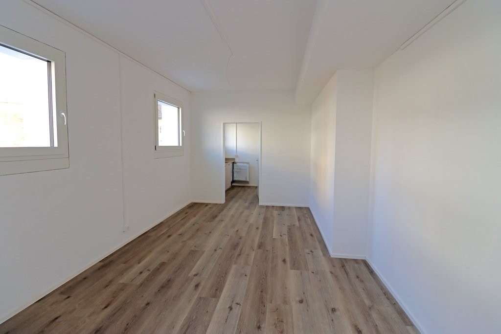 235m² commercial, photo 8 of 10