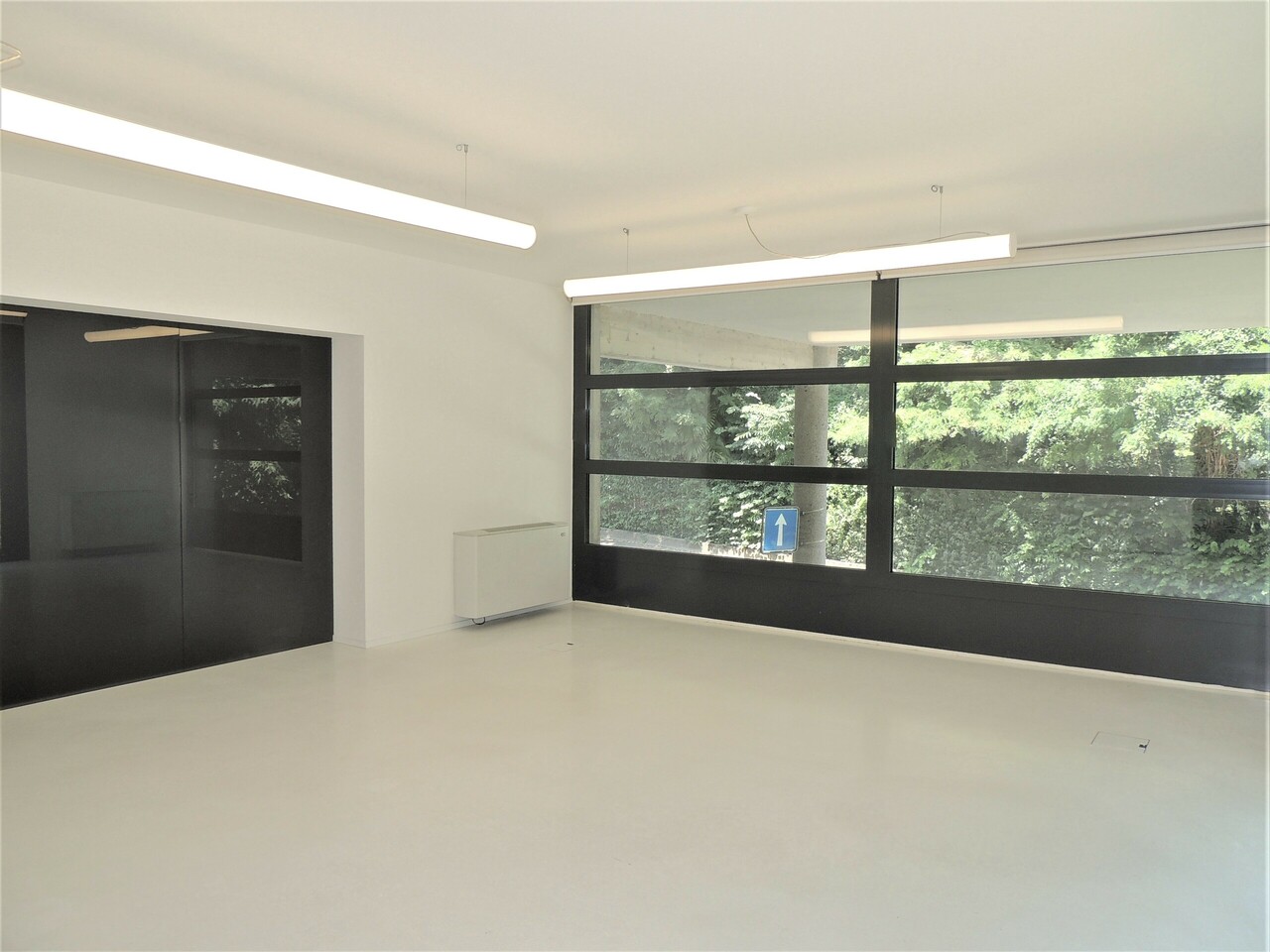 Office, photo 1 of 10