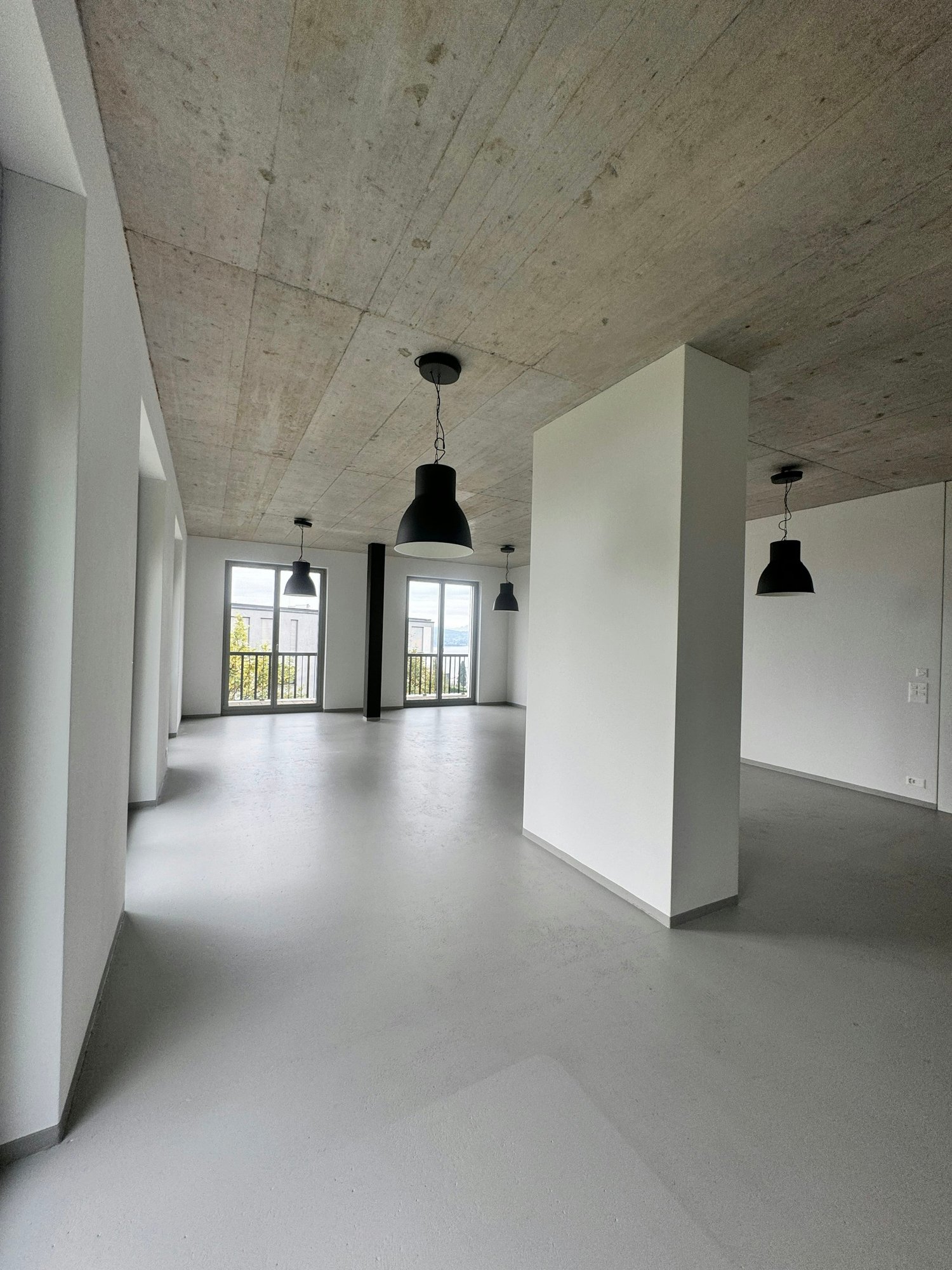 Office, photo 6 of 10