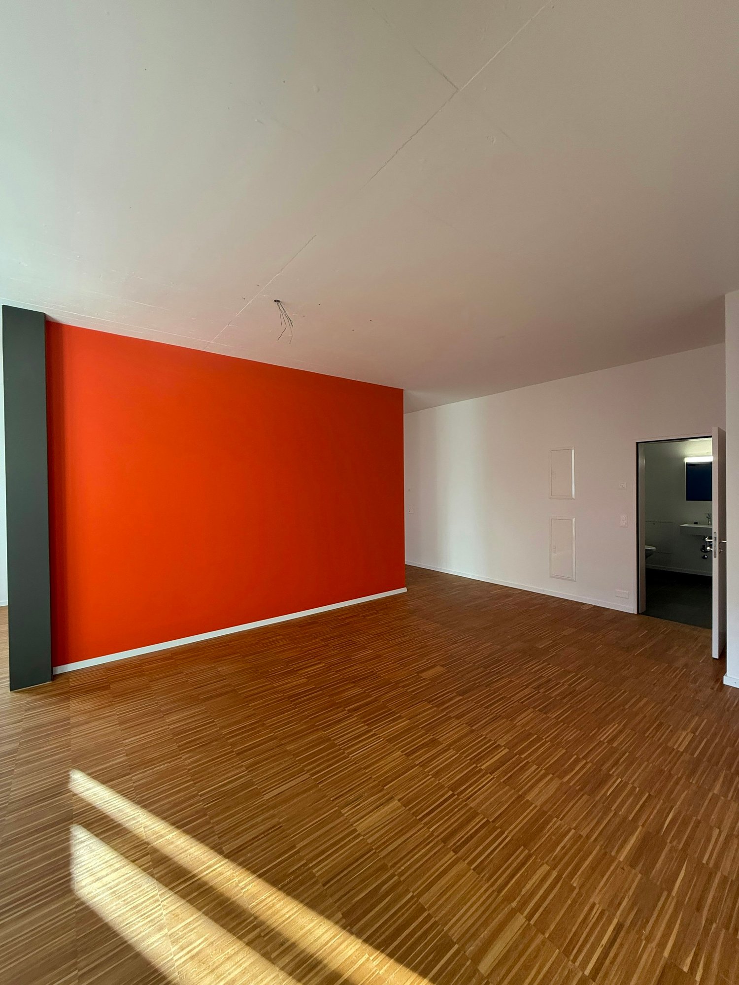 Office, photo 7 of 10