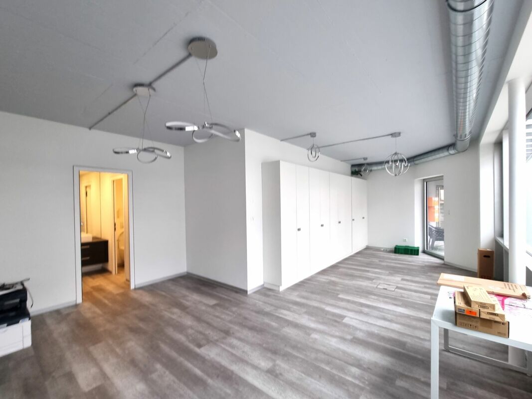 72m² commercial, photo 1 of 5