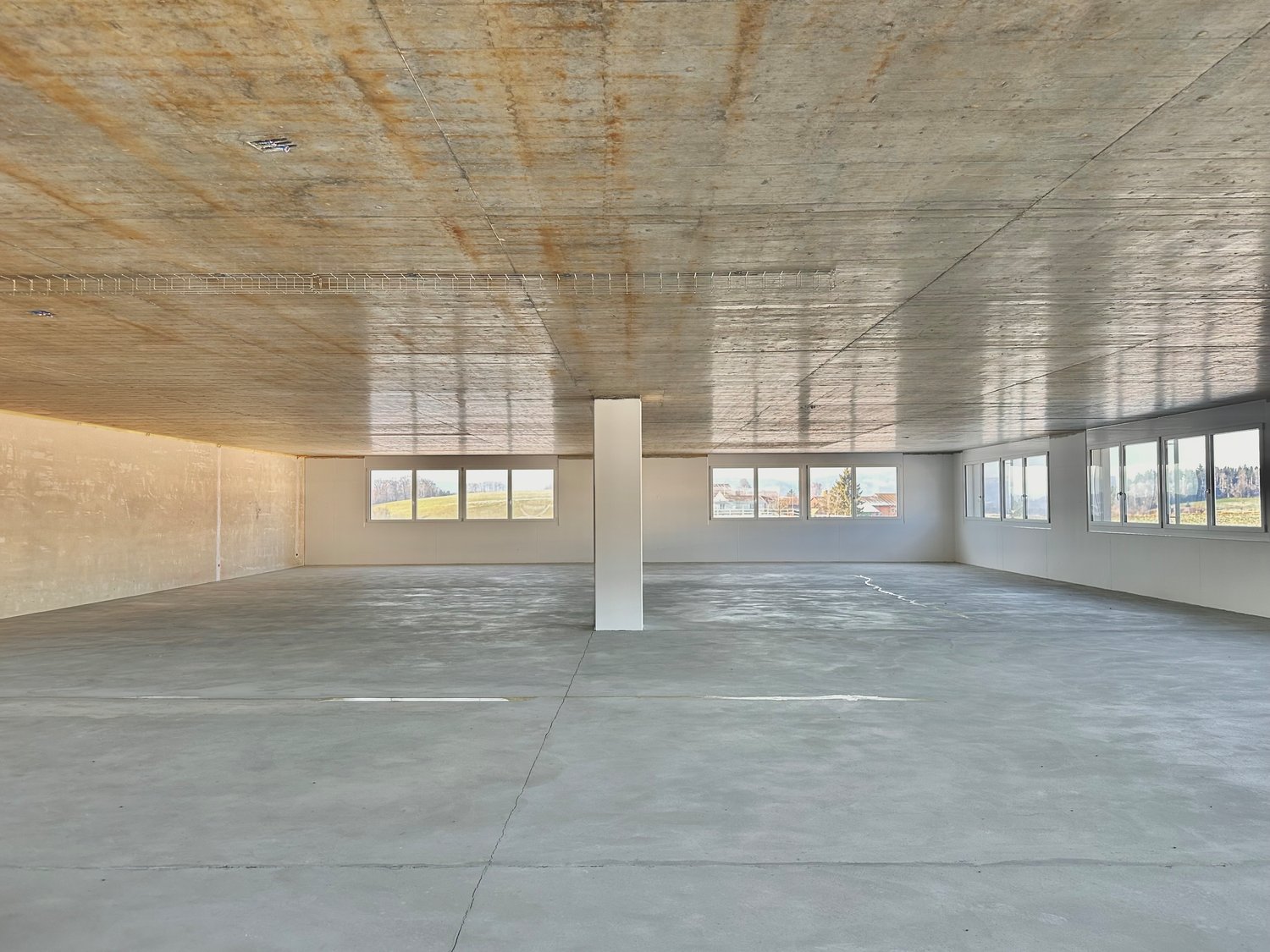 451m² commerciale
