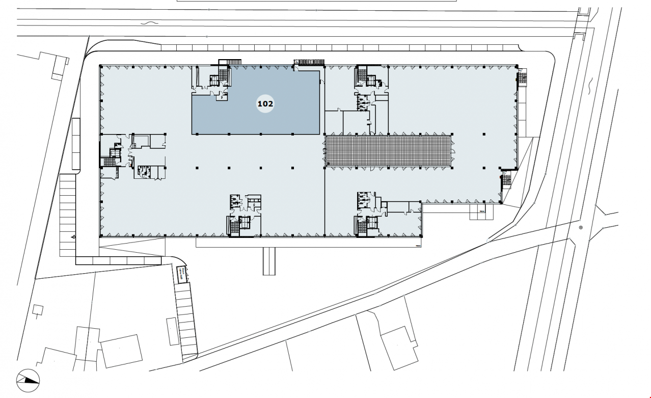 784m² objet industriel
