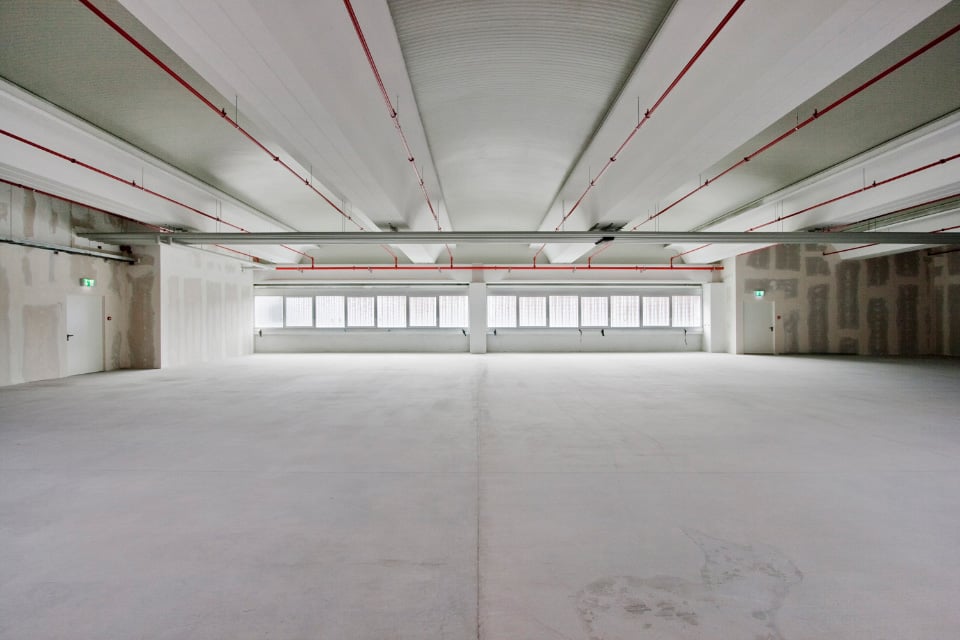 784m² objet industriel