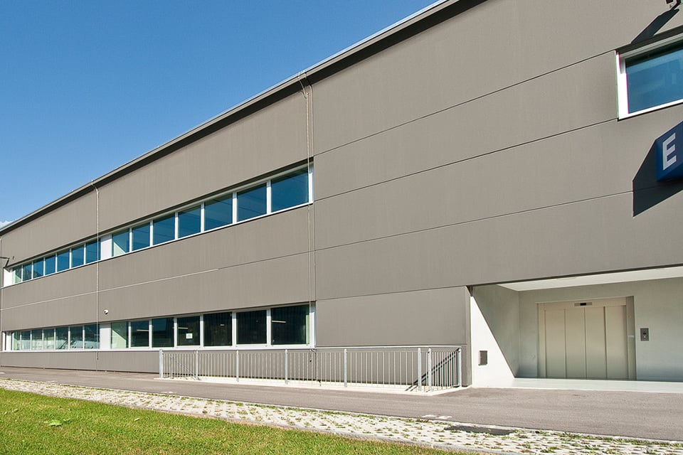 784m² objet industriel