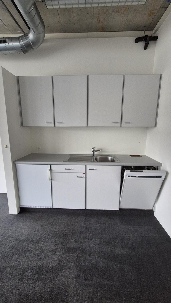 147m² office, photo 3 of 4