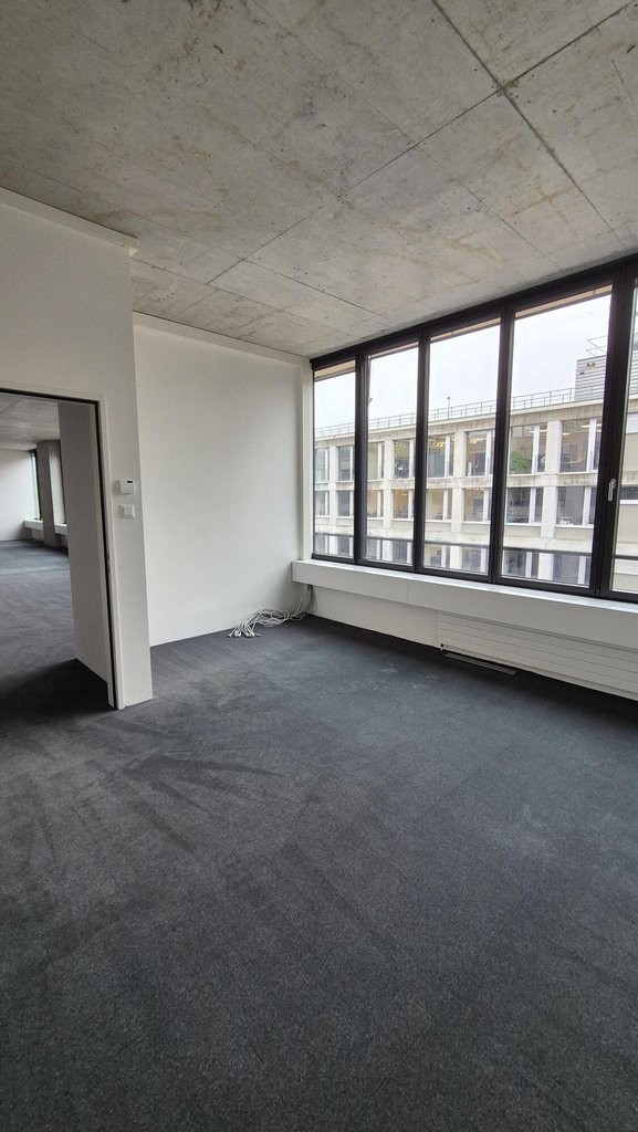 147m² office, photo 2 of 4