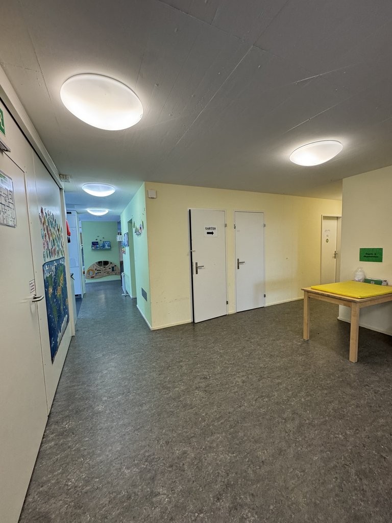 188m² commercial, photo 3 of 10