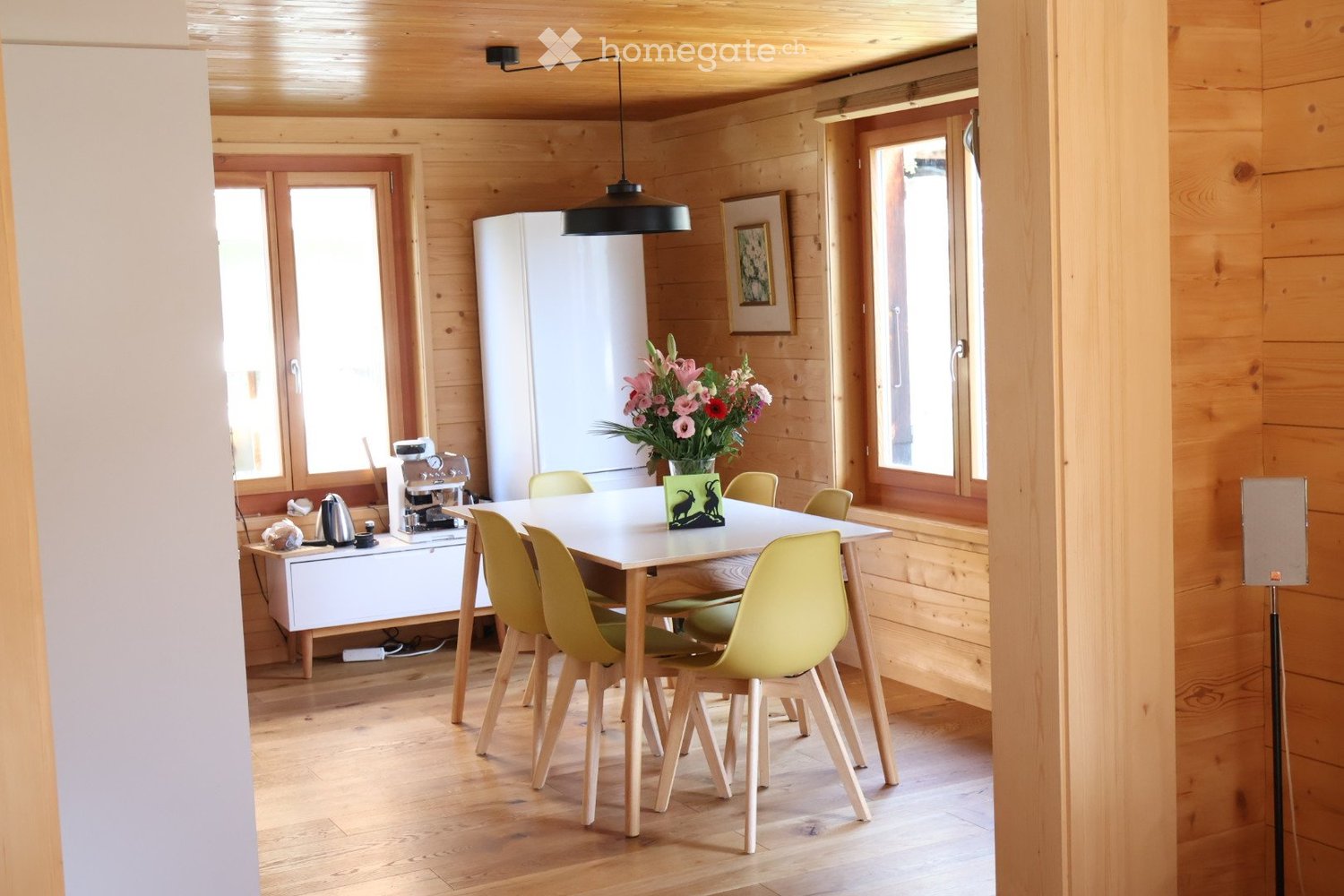 5 rooms apartment