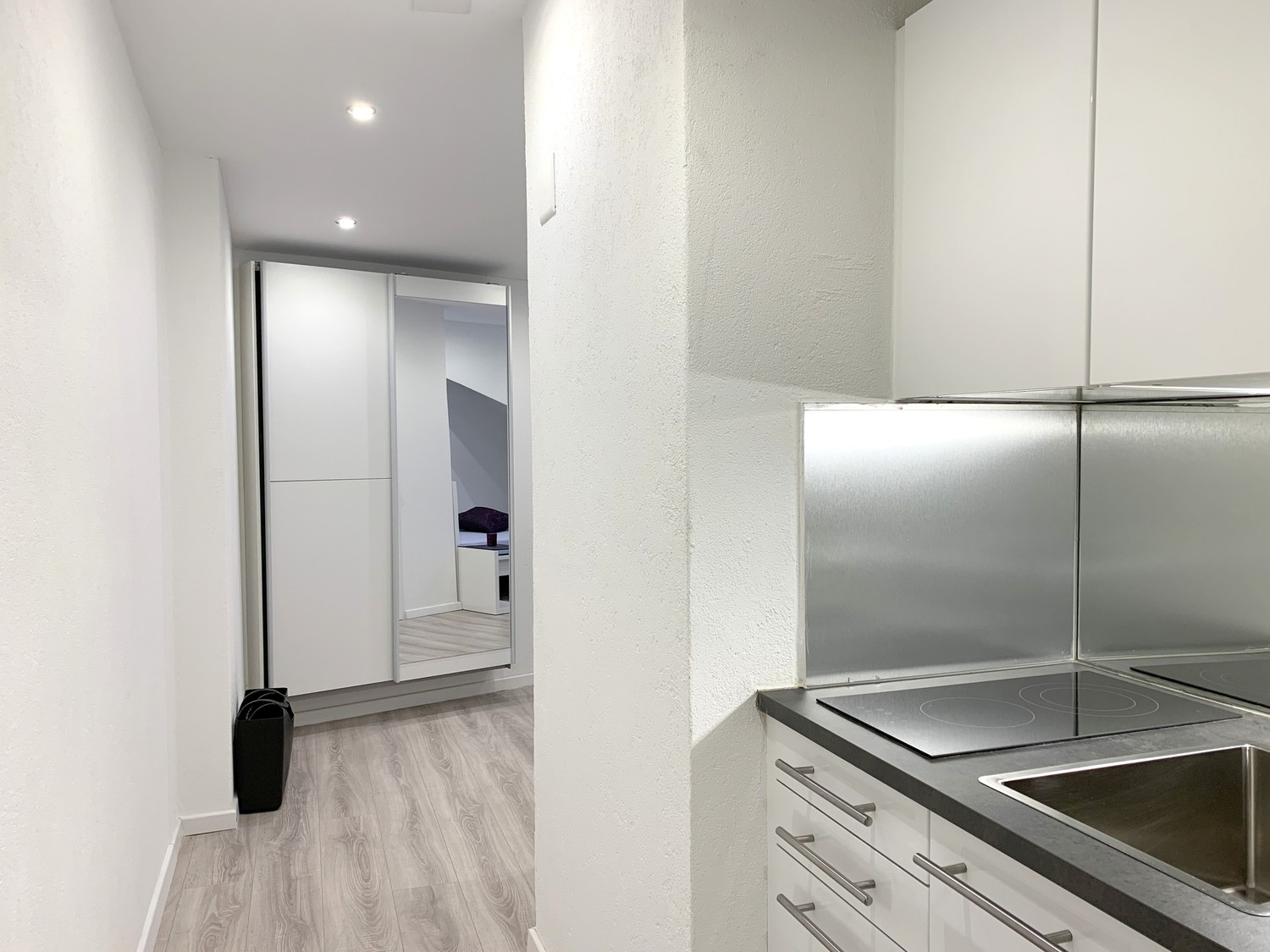 1 room apartment, photo 3 of 10