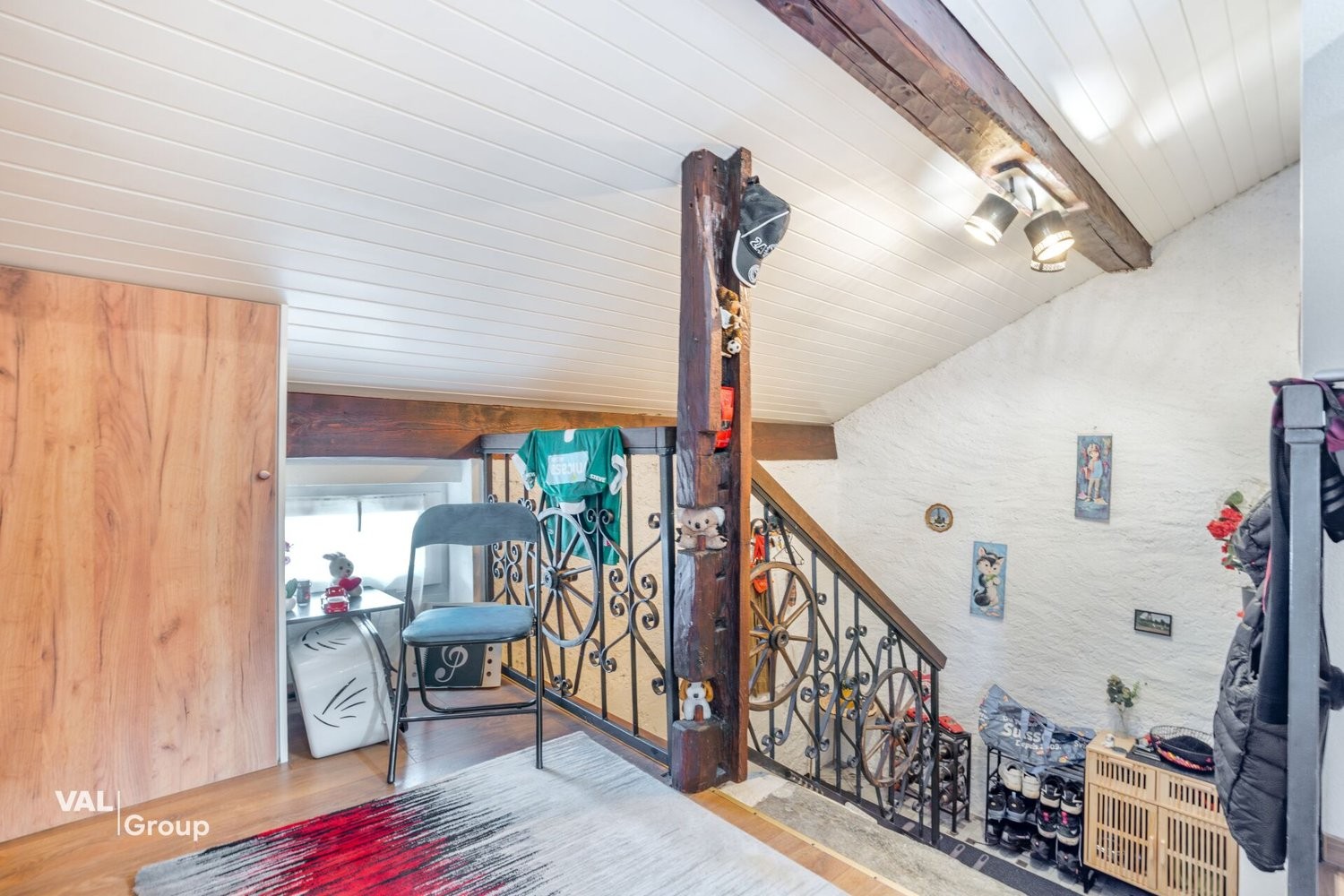 Multi family house, photo 8 of 10