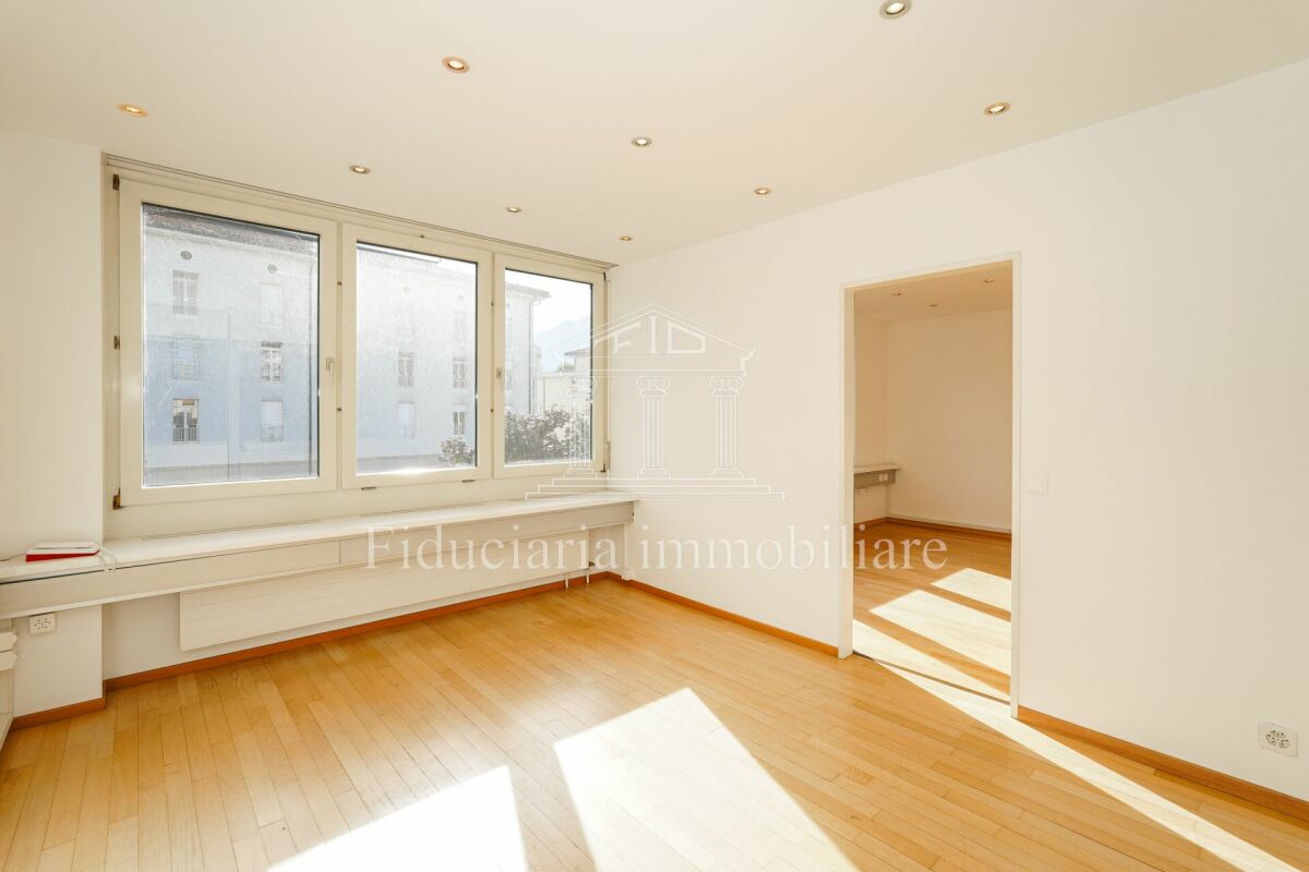 Office Office for rent in a central location in Locarno

For rent, starting immediately, a spacious office located in a central and sunny position in Via Castelrotto 15 in Locarno.

The office is located on the 2nd floor, it consists of large rooms as well as a WC service.

Contact us for more infor, photo 6 of 8
