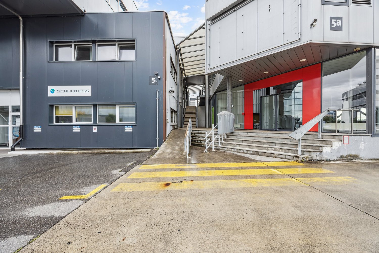 1000m² commercial, photo 1 of 10
