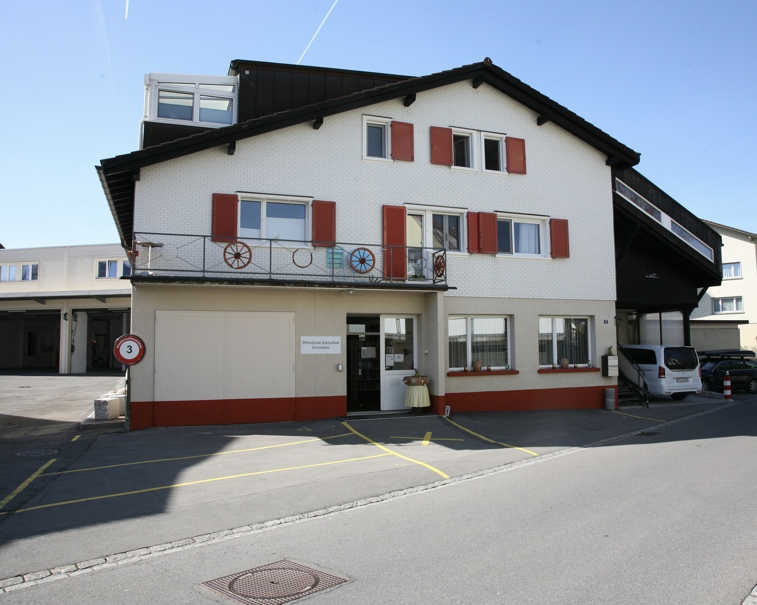 173m² commercial