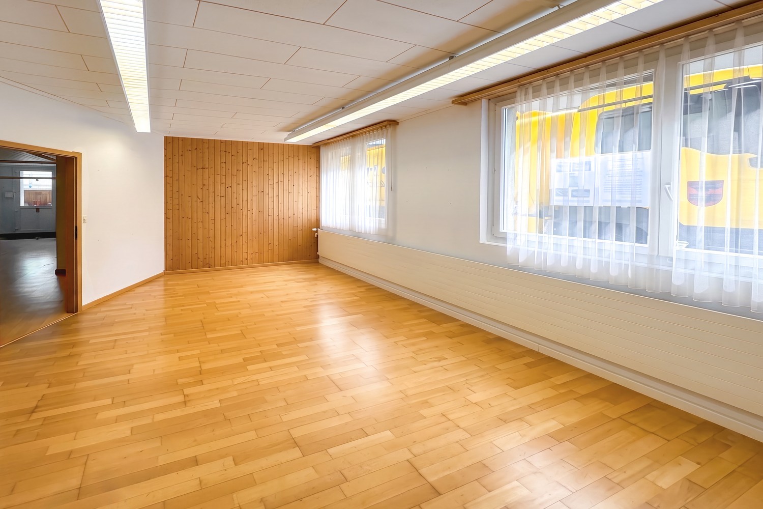 173m² commercial