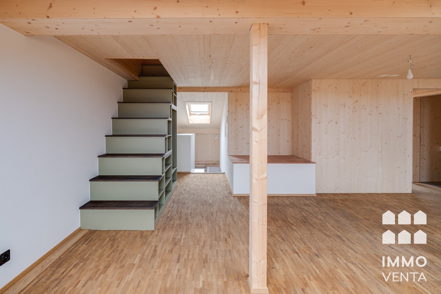 2 ½ rooms roof flat, photo 1 of 10