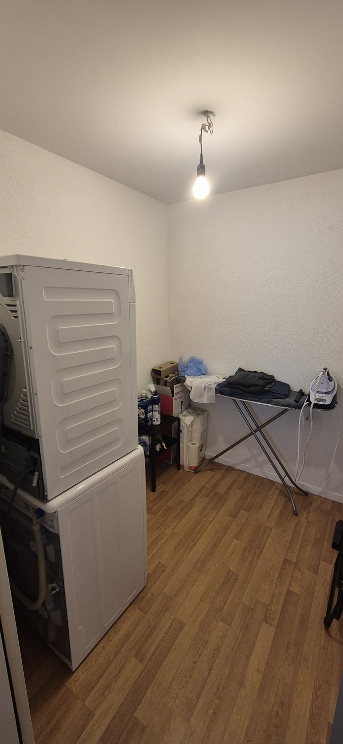 Chambre dans un appartement partagé