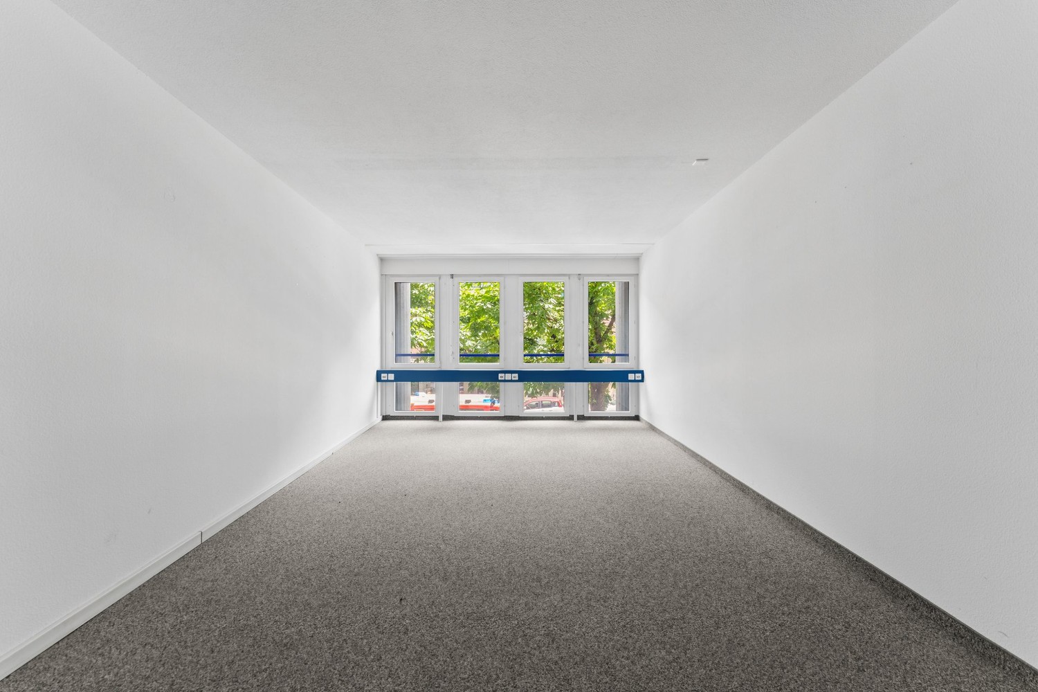 1025m² office, photo 7 of 10