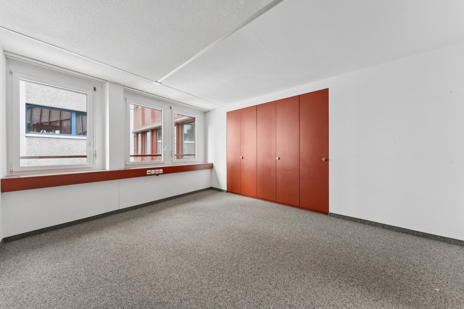 1025m² office, photo 6 of 10