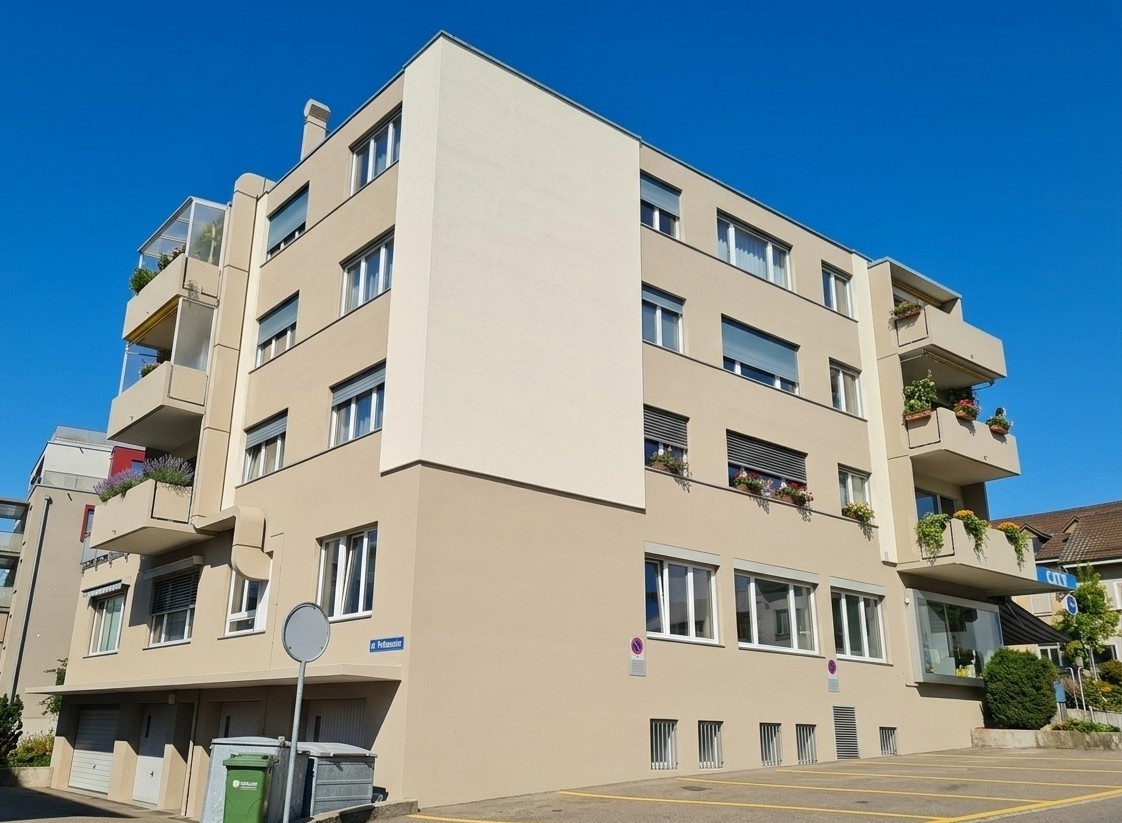 160m² shop, photo 1 of 8