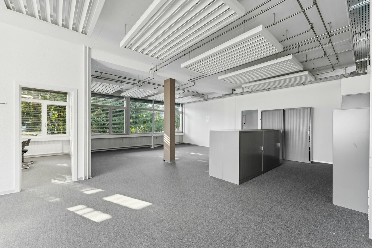 530m² office, photo 6 of 10