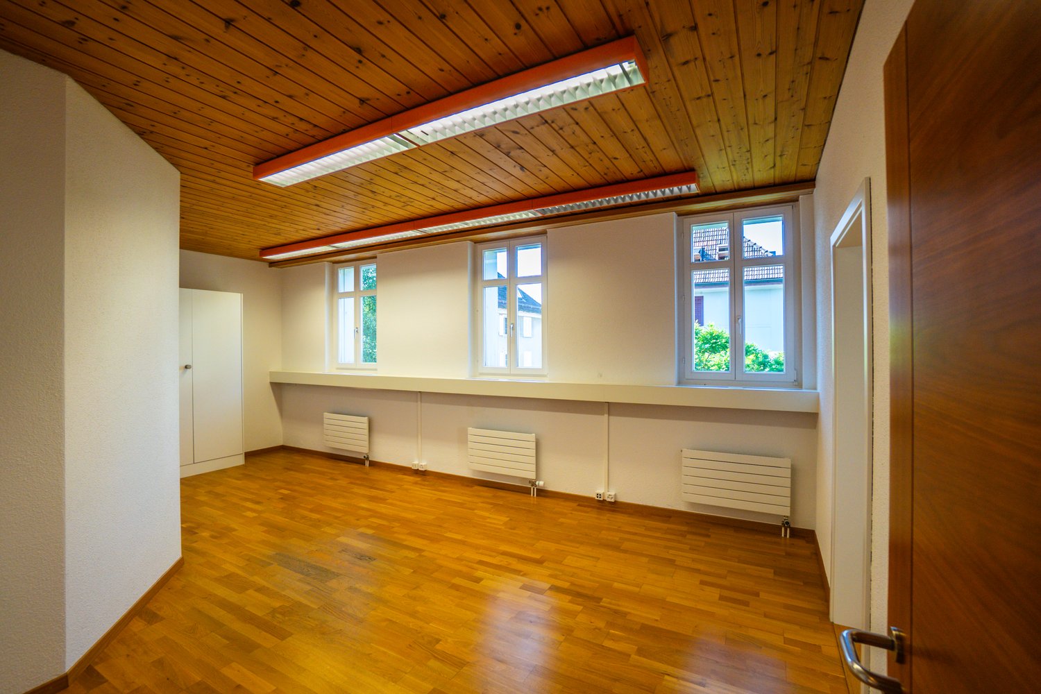 Office, photo 2 of 10